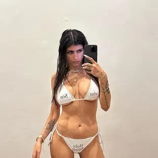 Mia Khalifa π₯π miakhalifa